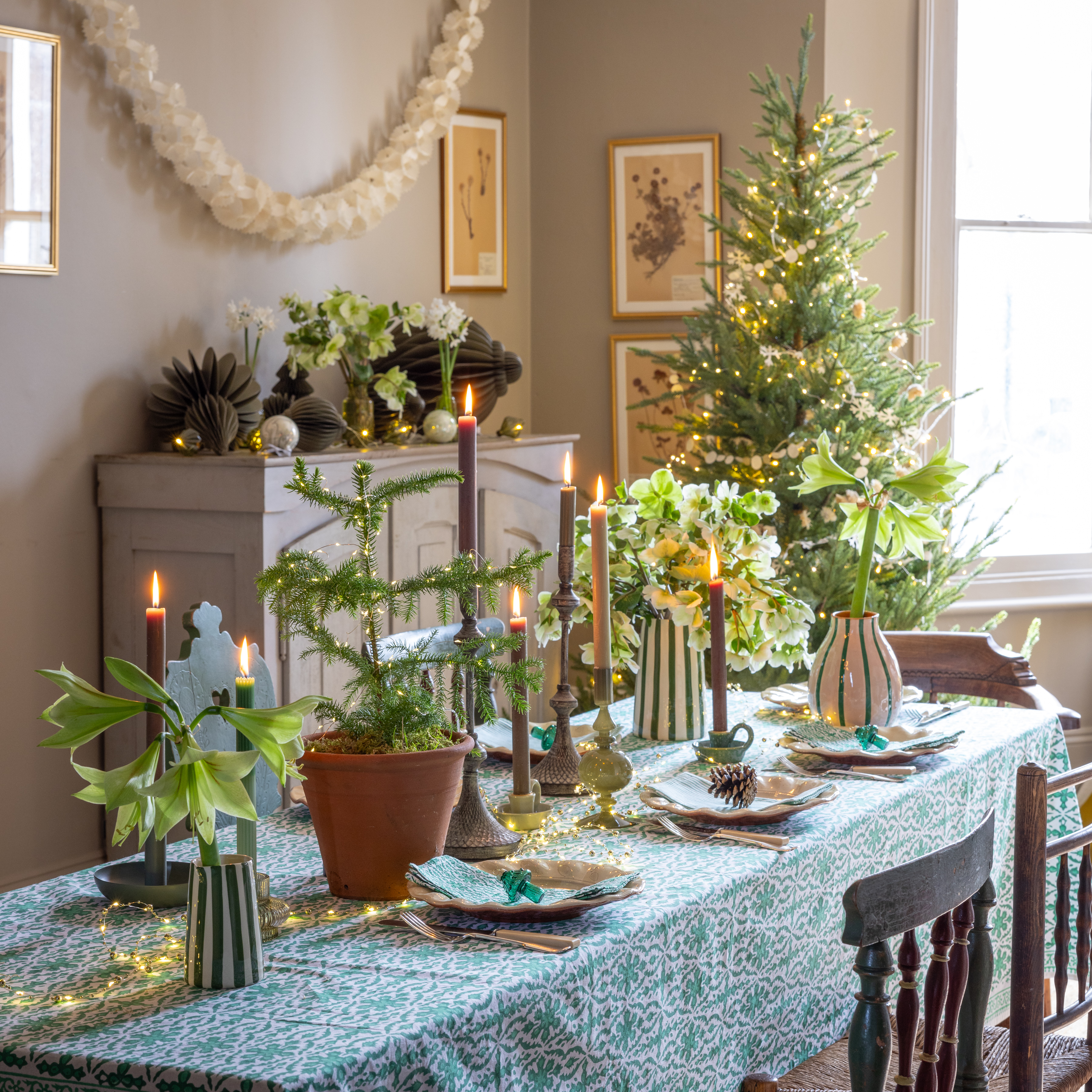 SARAH RAVEN’S TOP TIPS FOR DECORATING THIS CHRISTMAS